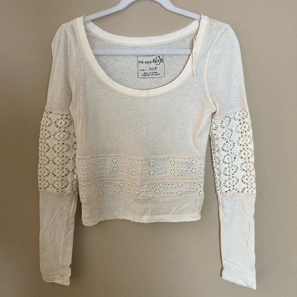 We The Free Long Sleeve Eyelet Tee (Size Small)